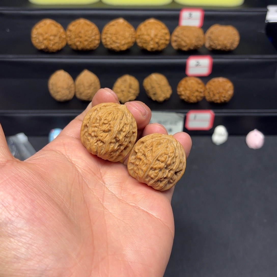 把件文玩核桃32石子磨