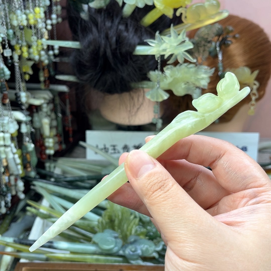 蛇纹石玉发饰未镶嵌16.5左右