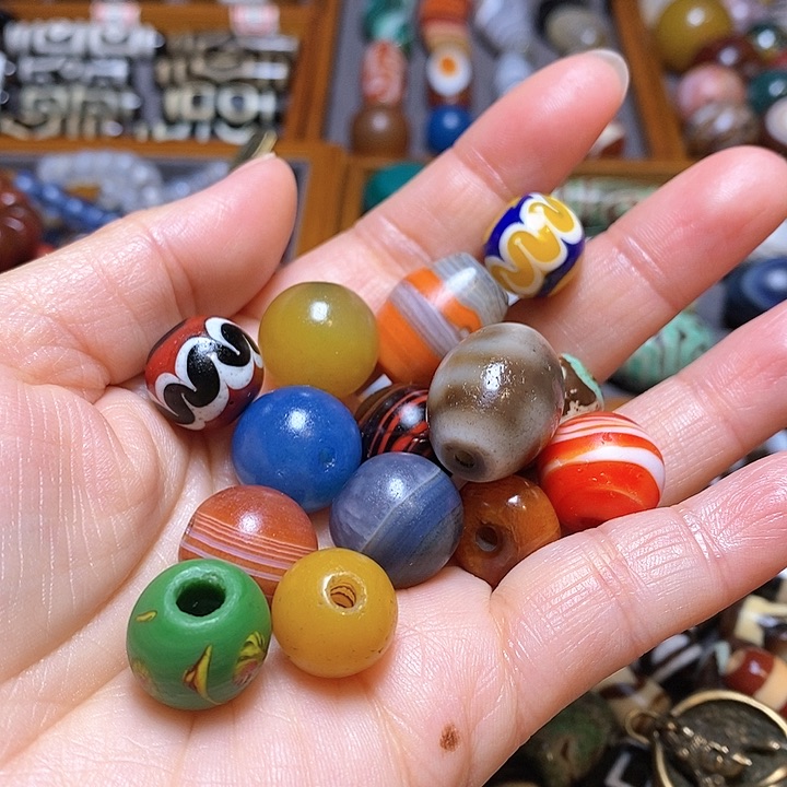 玛瑙/玉髓手串未镶嵌太*