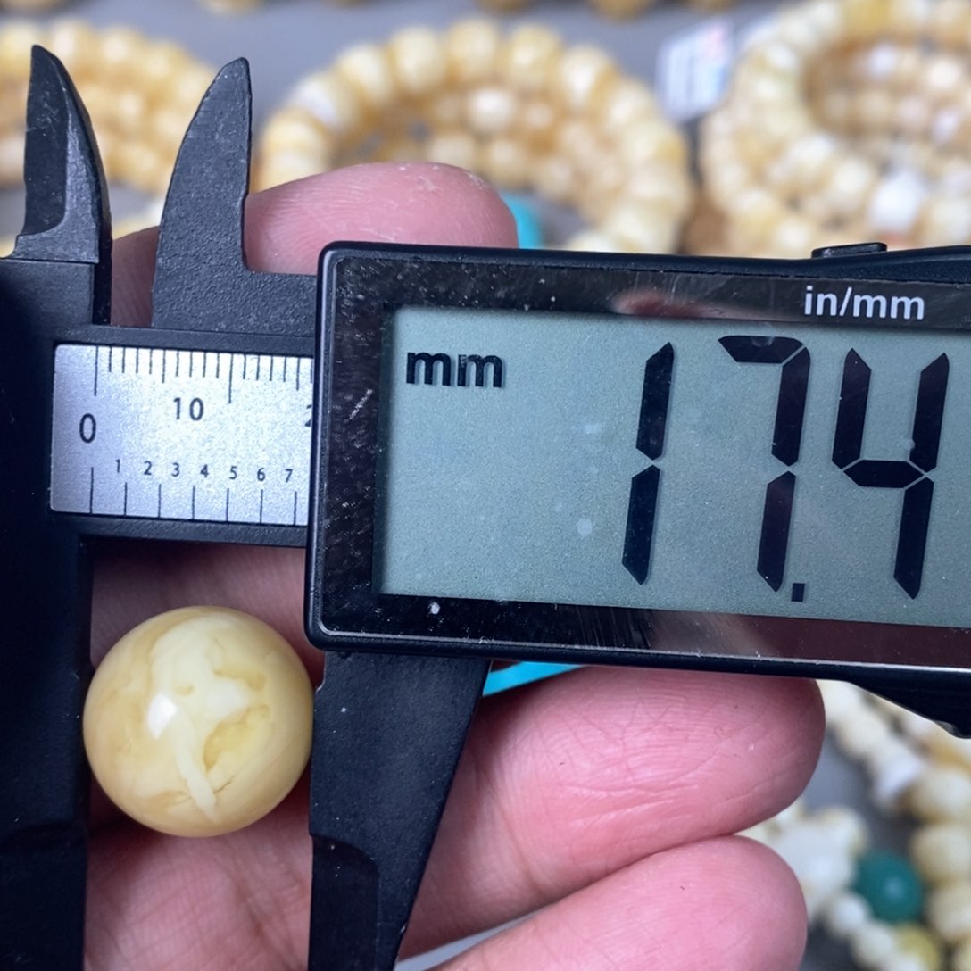 蜜蜡珠宝奇石未镶嵌有花粉