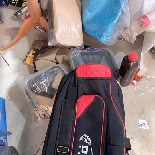 大肚80厘米四层杆包。  微瑕