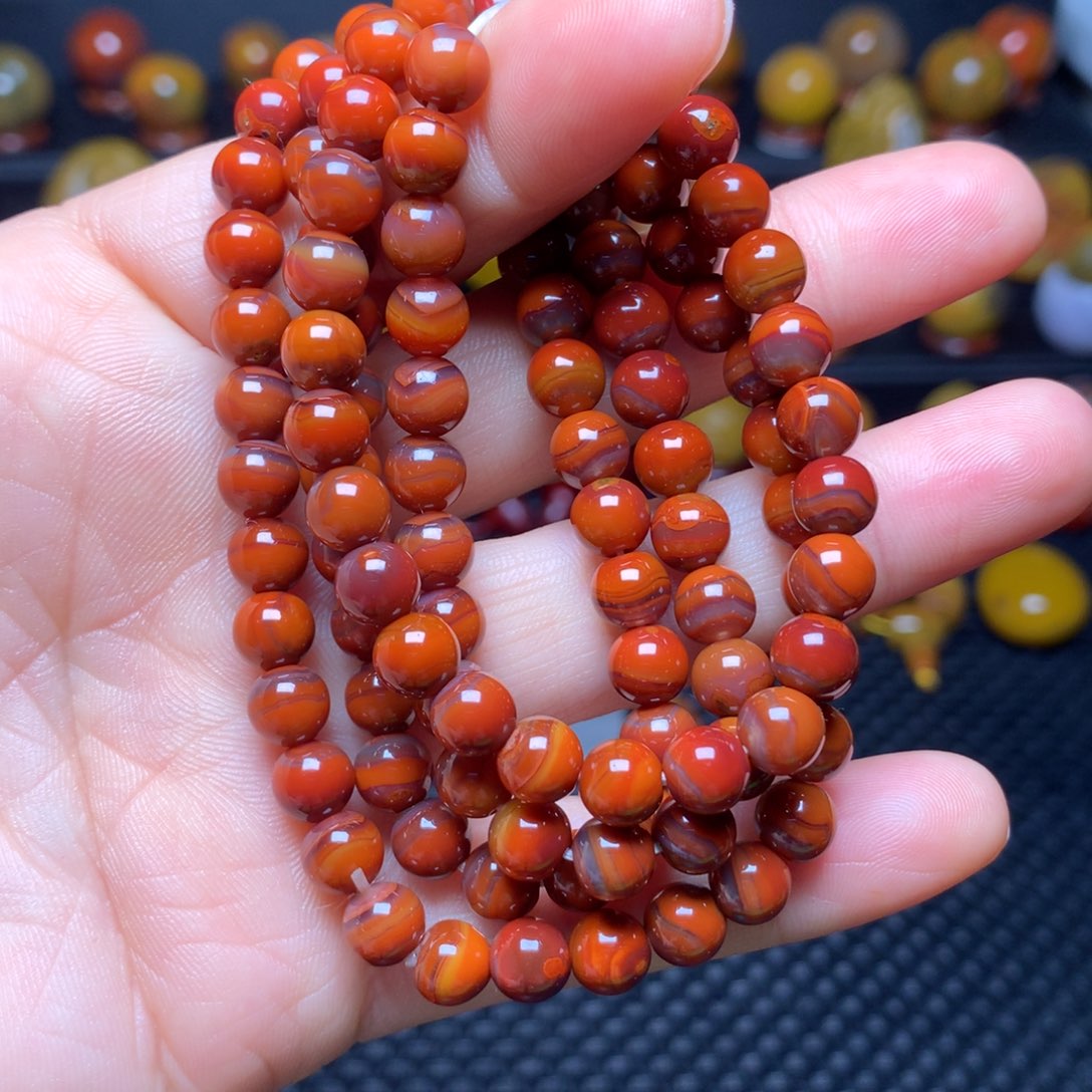 风***律玛瑙/玉髓未镶嵌宣化上古战国红