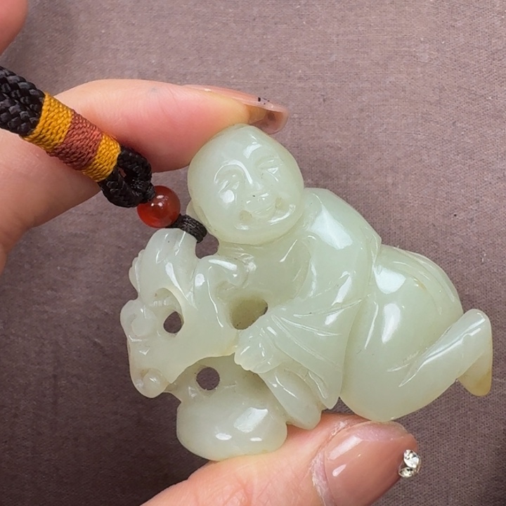 未镶嵌和田玉挂件