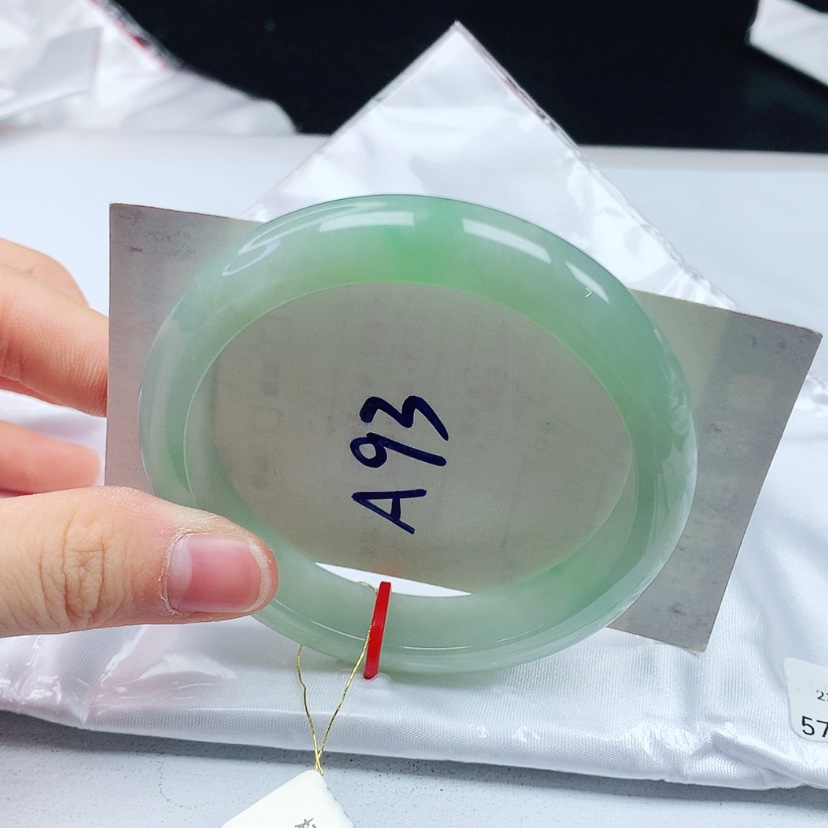 【闪购商品】翡翠手镯未镶嵌天然缅甸a货手镯57+