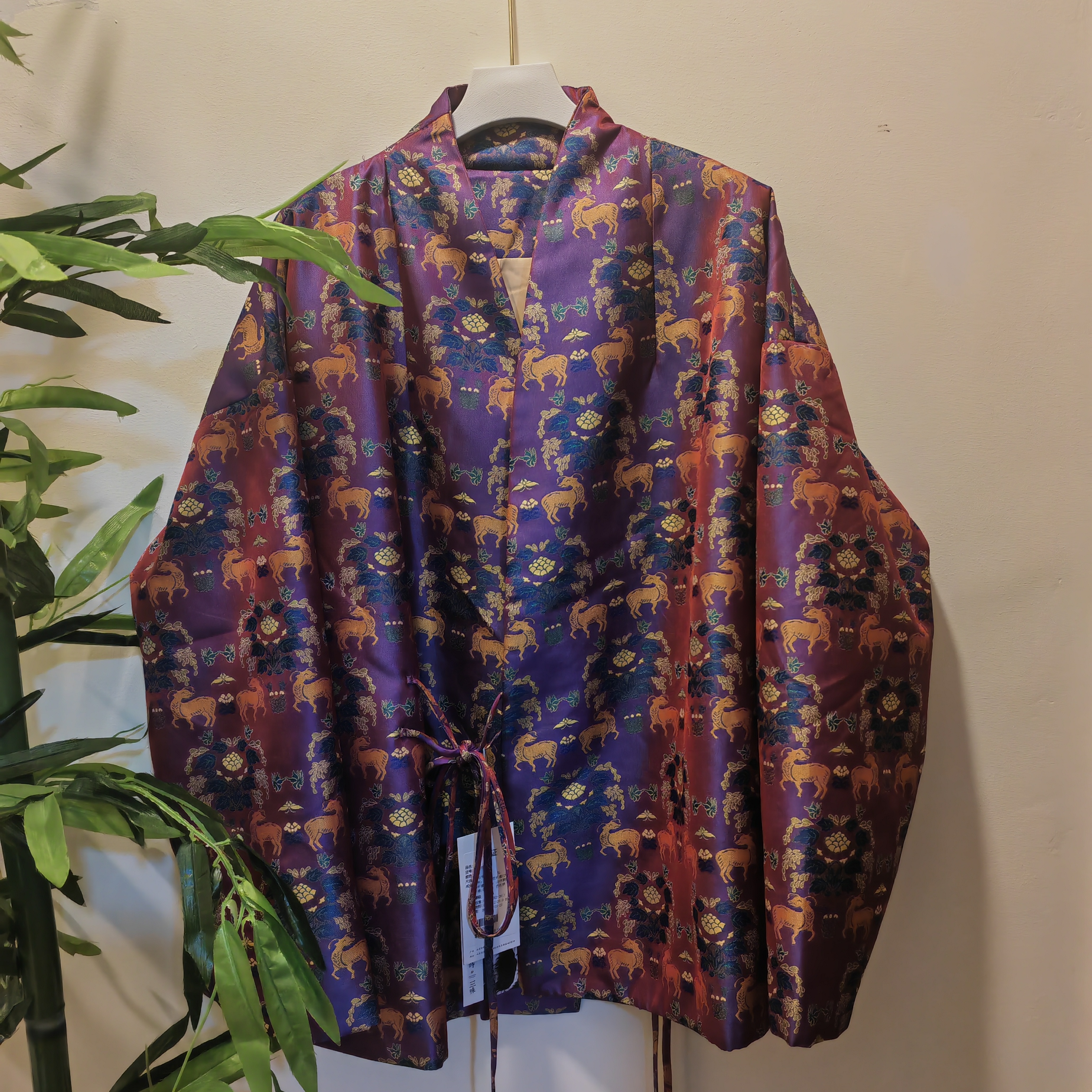 新中式汉服领粘纤蜀锦棉衣