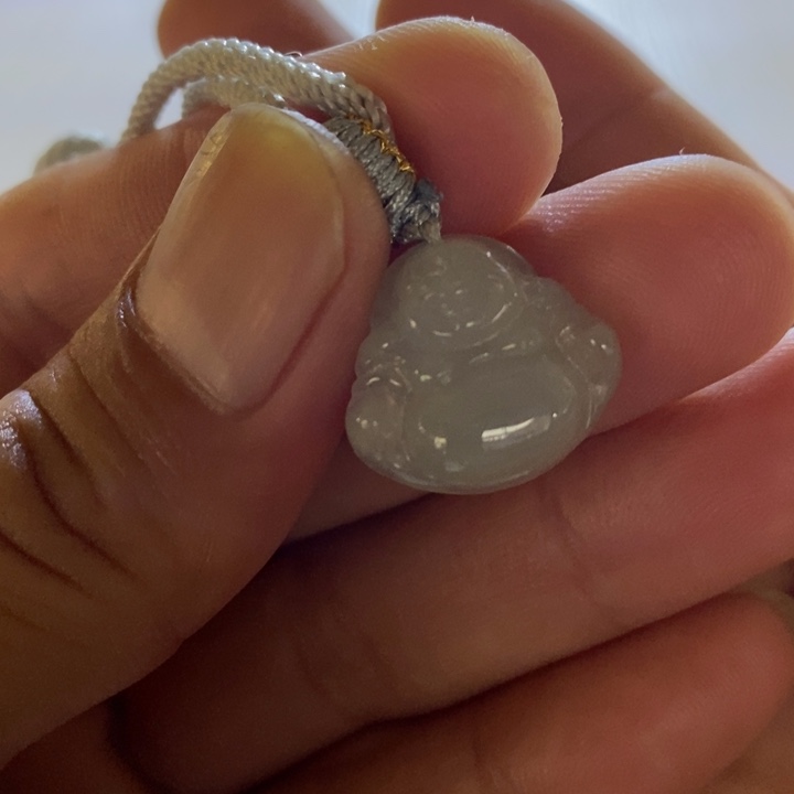 翡翠未镶嵌颈饰佛公