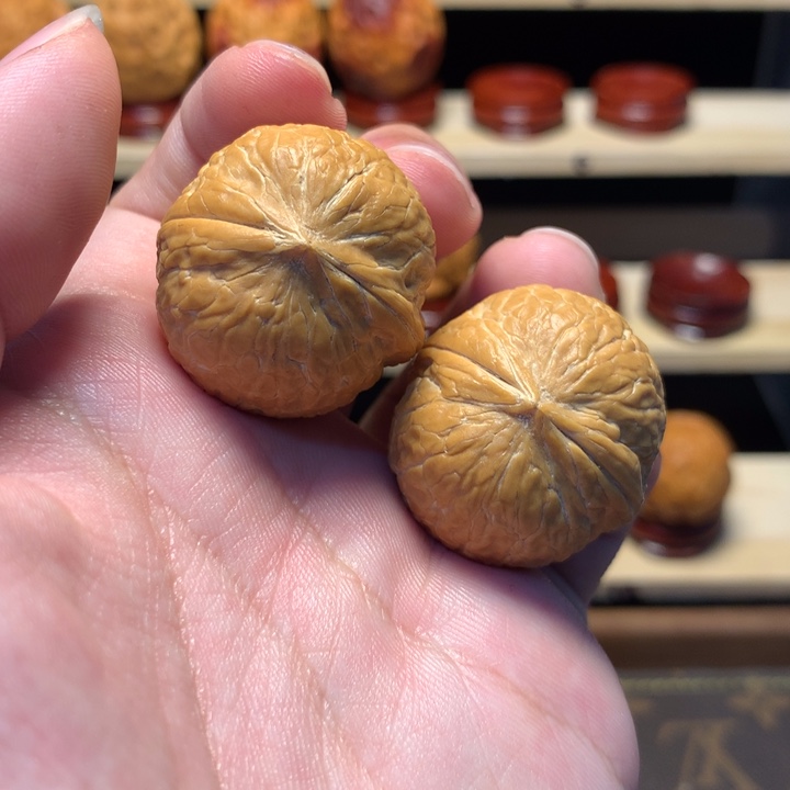 指***界文玩核桃把件31蛇皮球