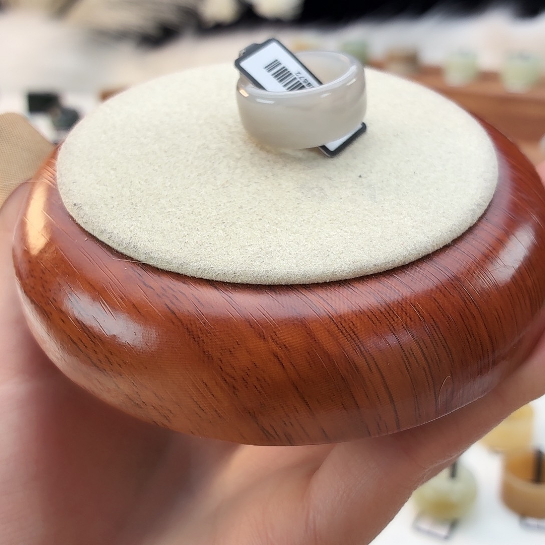 和田玉未镶嵌戒指冰灰紫窄圆切17.17mmj32