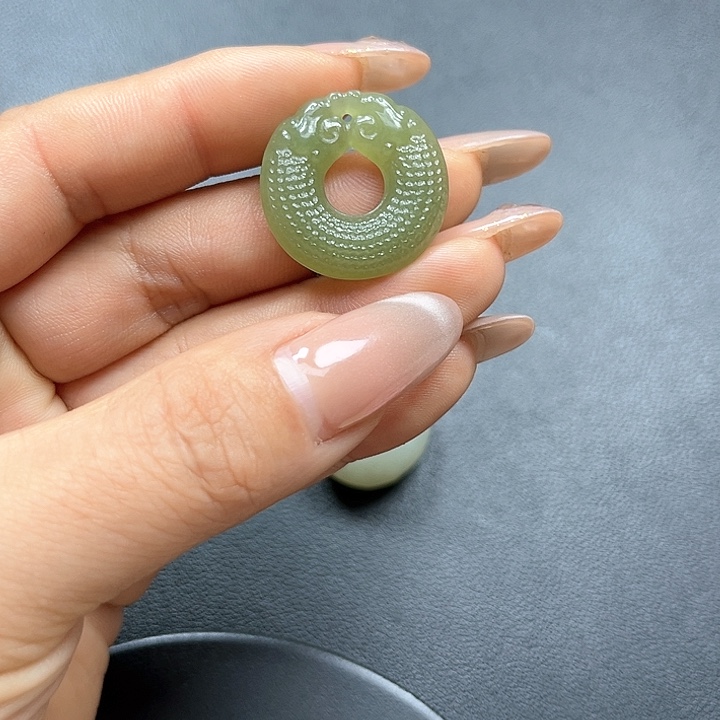 【闪购商品】颈饰未镶嵌和田玉