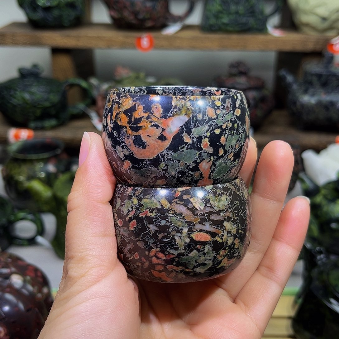 郑*心梅花石安山玉茶杯50cc