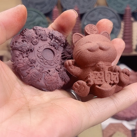 伊***洁泥塑九龙护主加招财猫