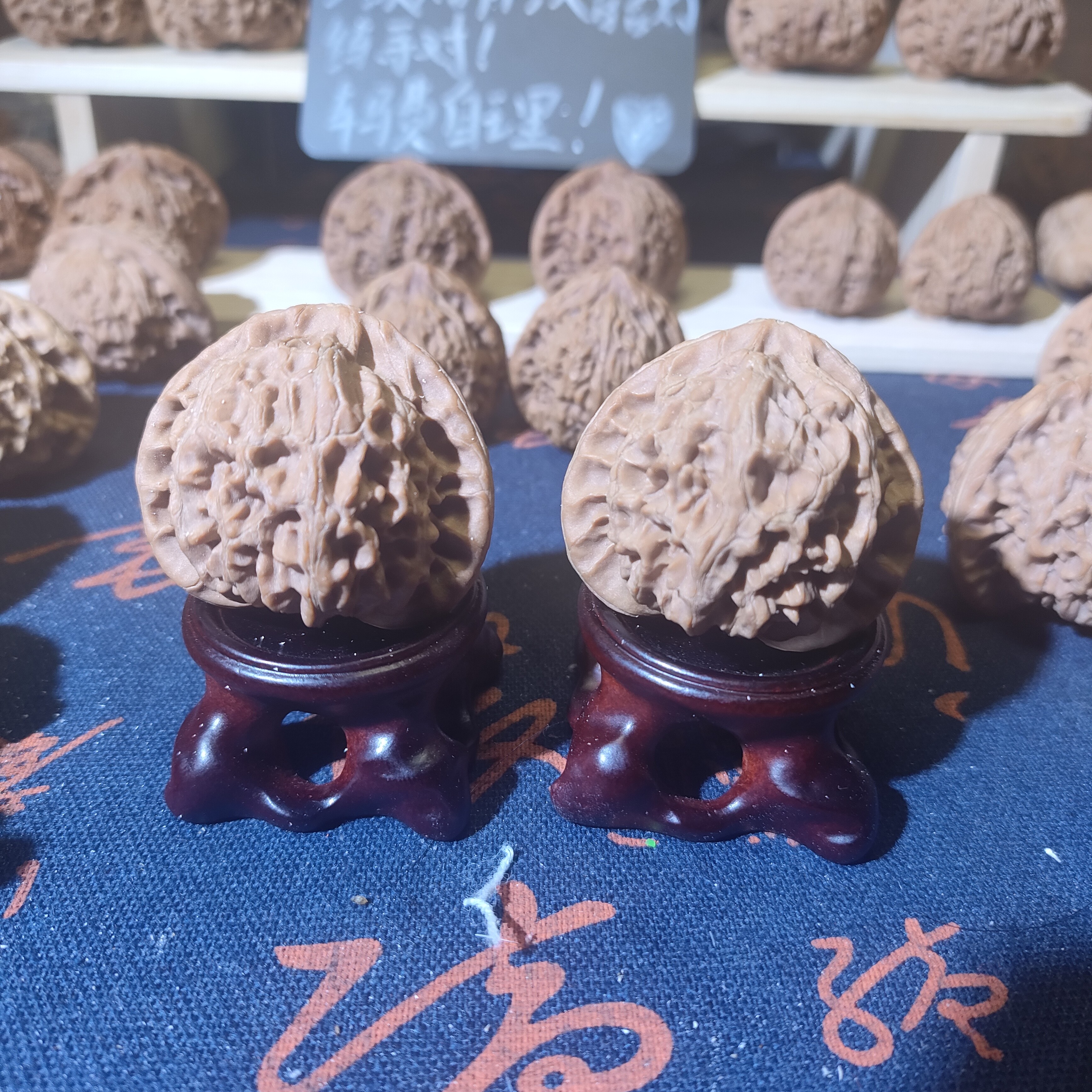 全品文玩核桃宫灯无修C级