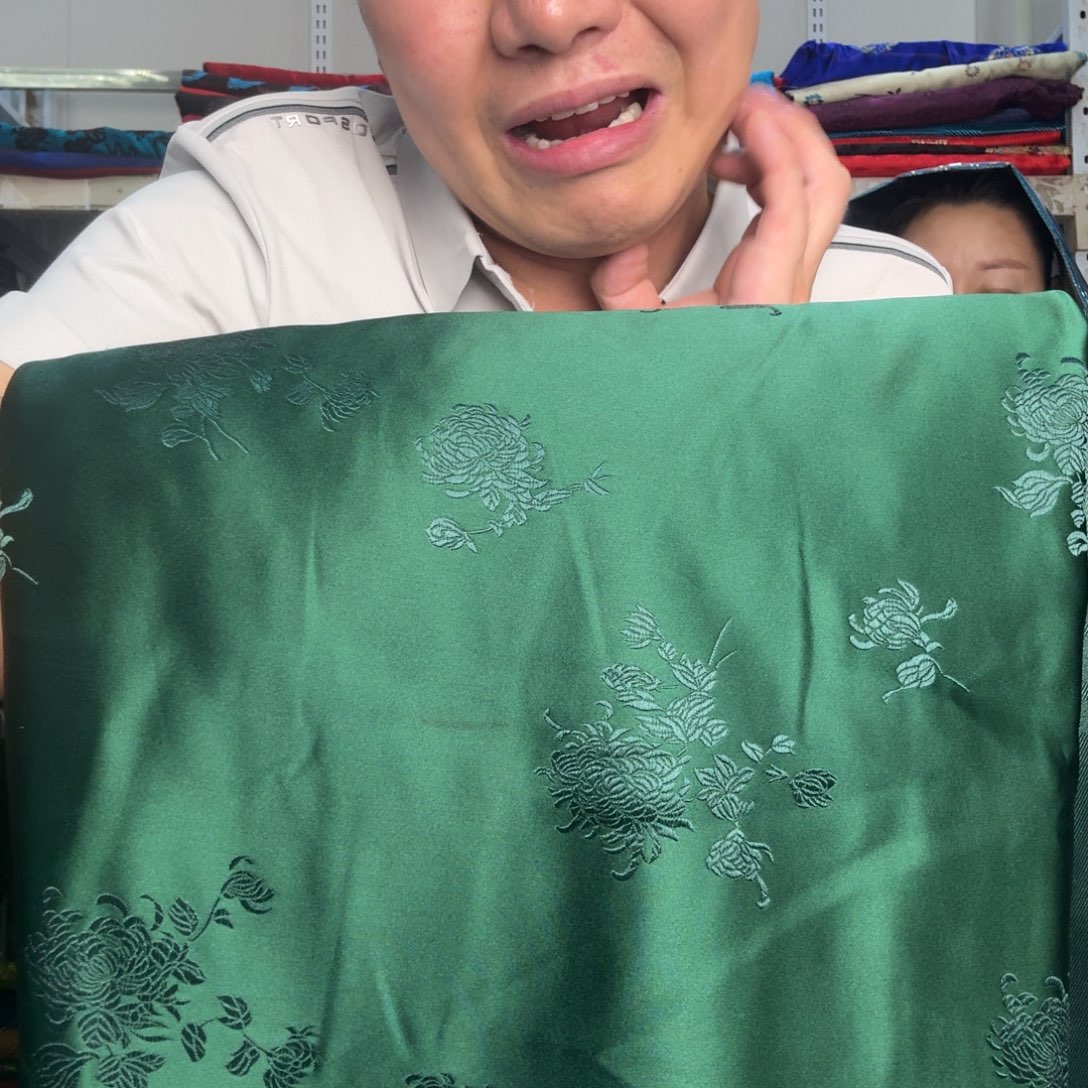 杭州丝绸7米长，宽75cm