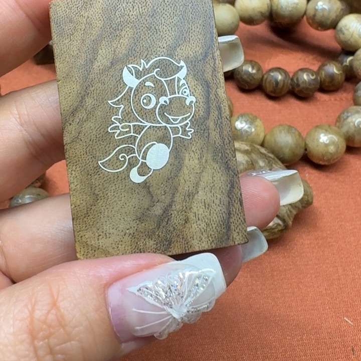 大叶紫檀（黑酸枝木类）