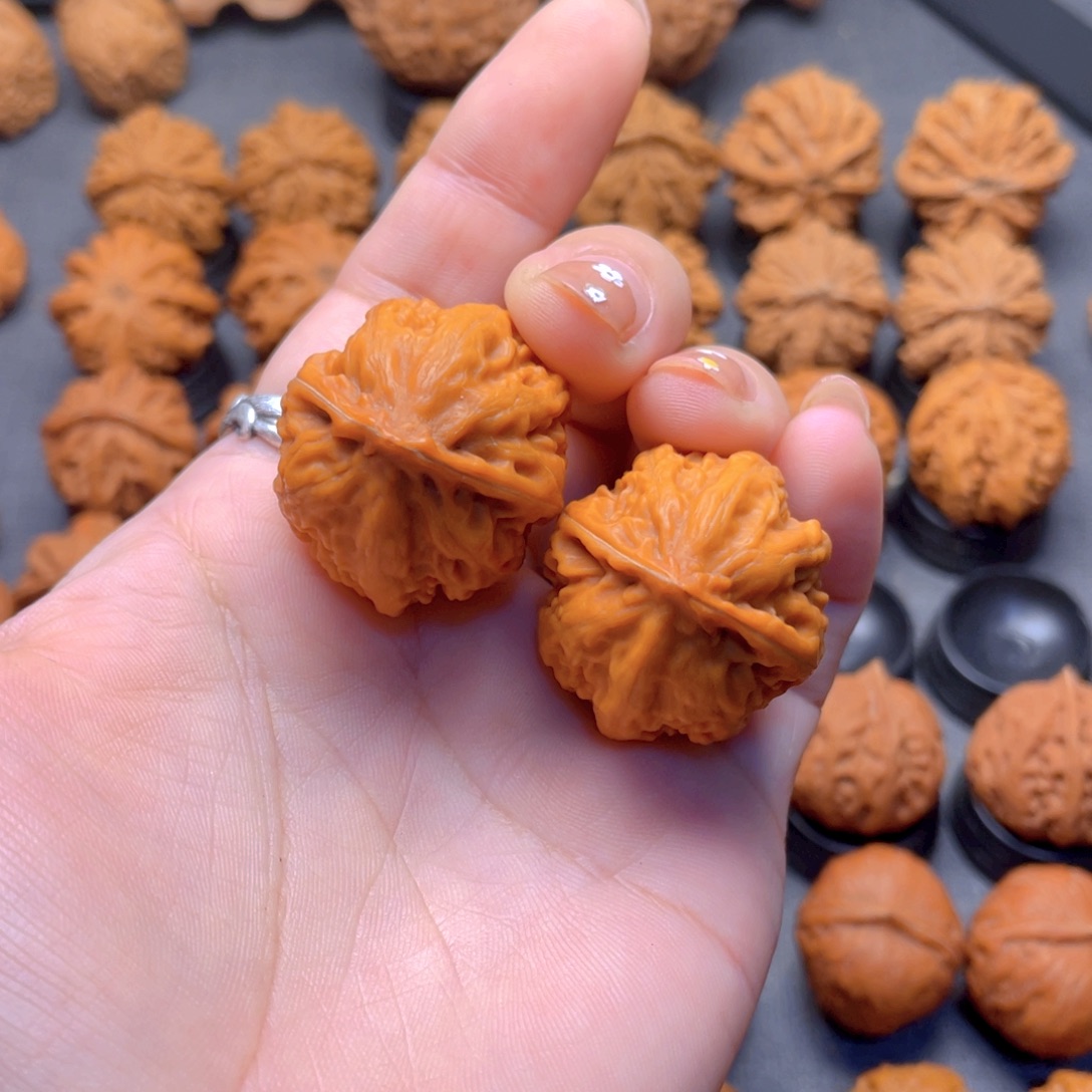 核桃文玩把件小八棱