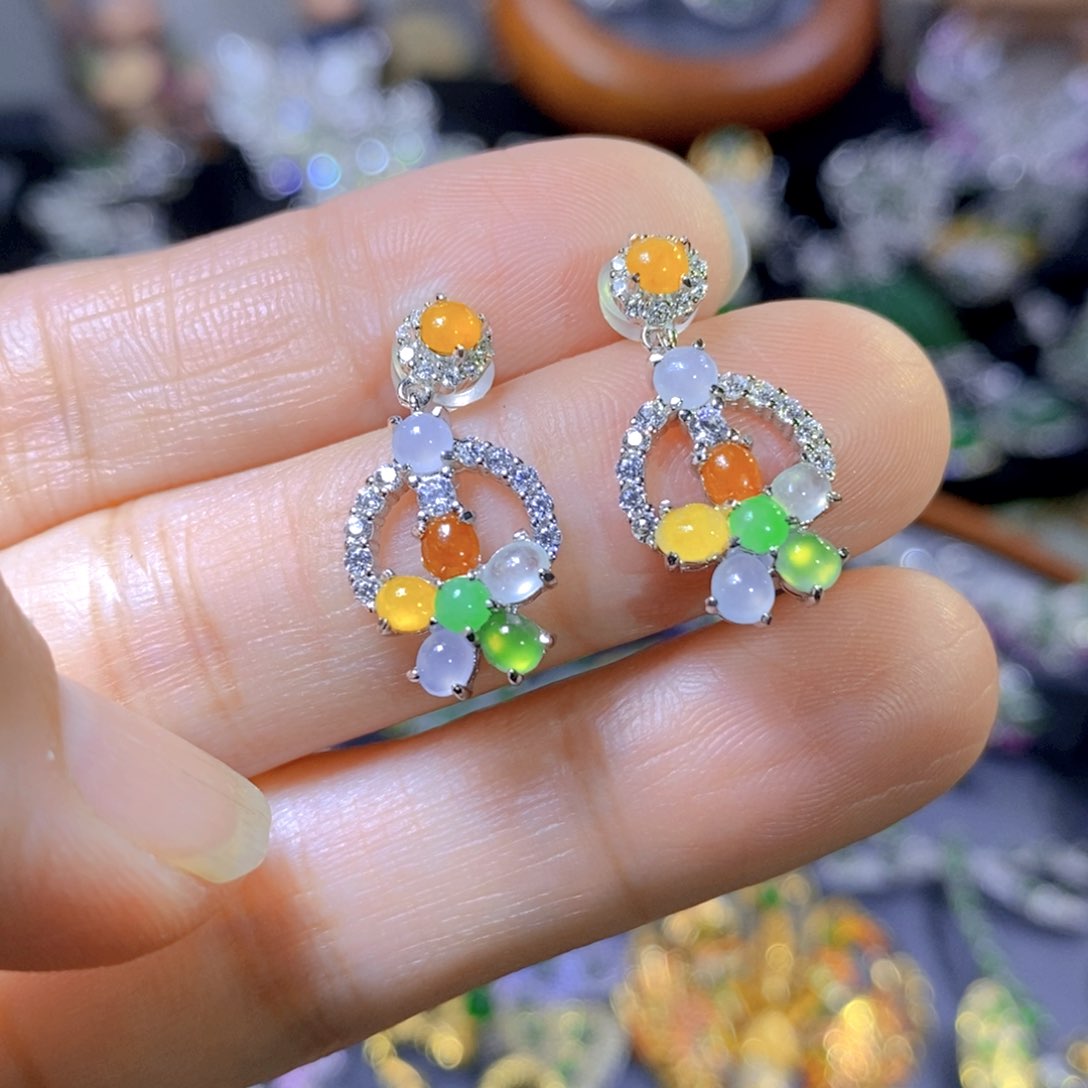 翡翠颈饰银S925镶嵌天然翡翠