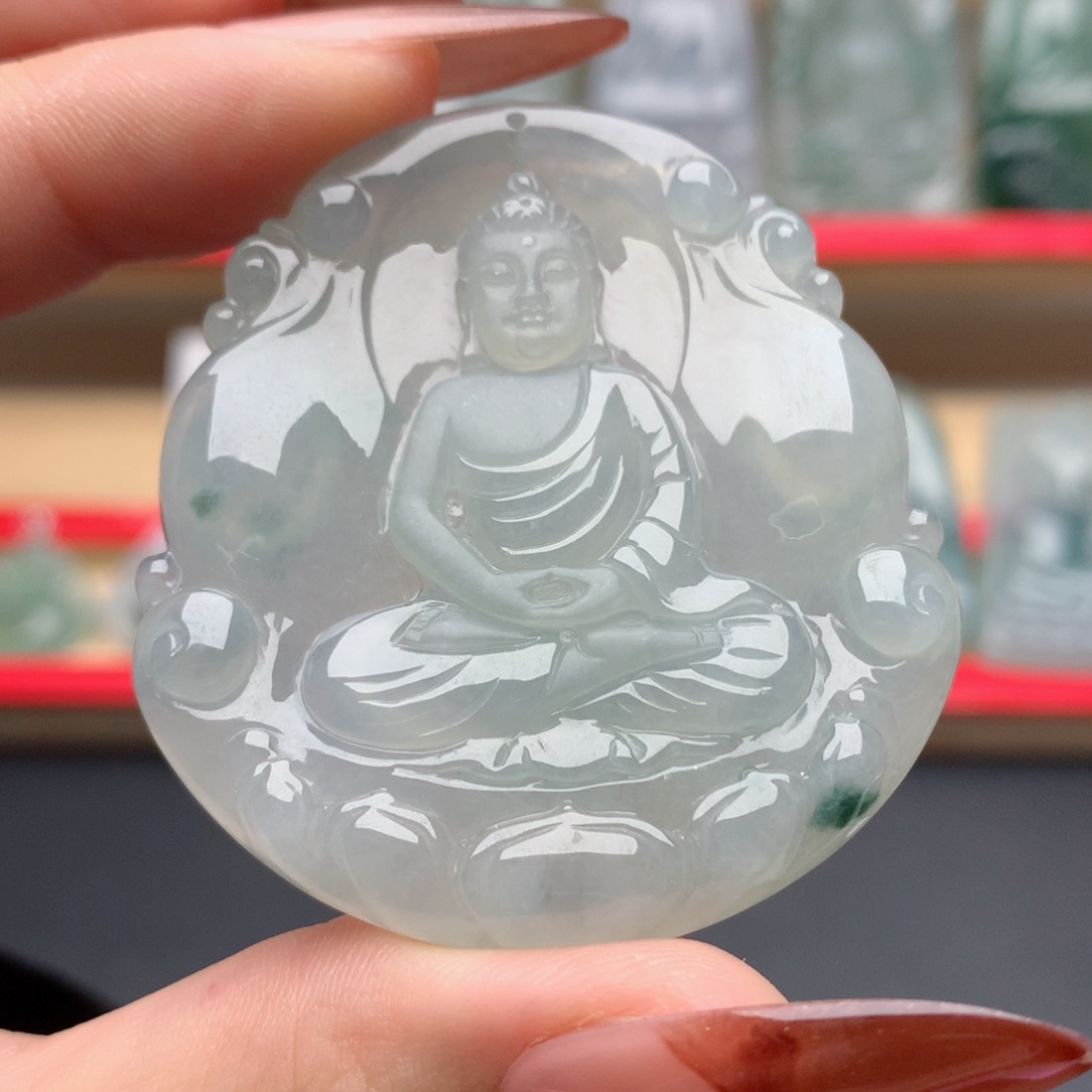 颈饰未镶嵌翡翠大日如来