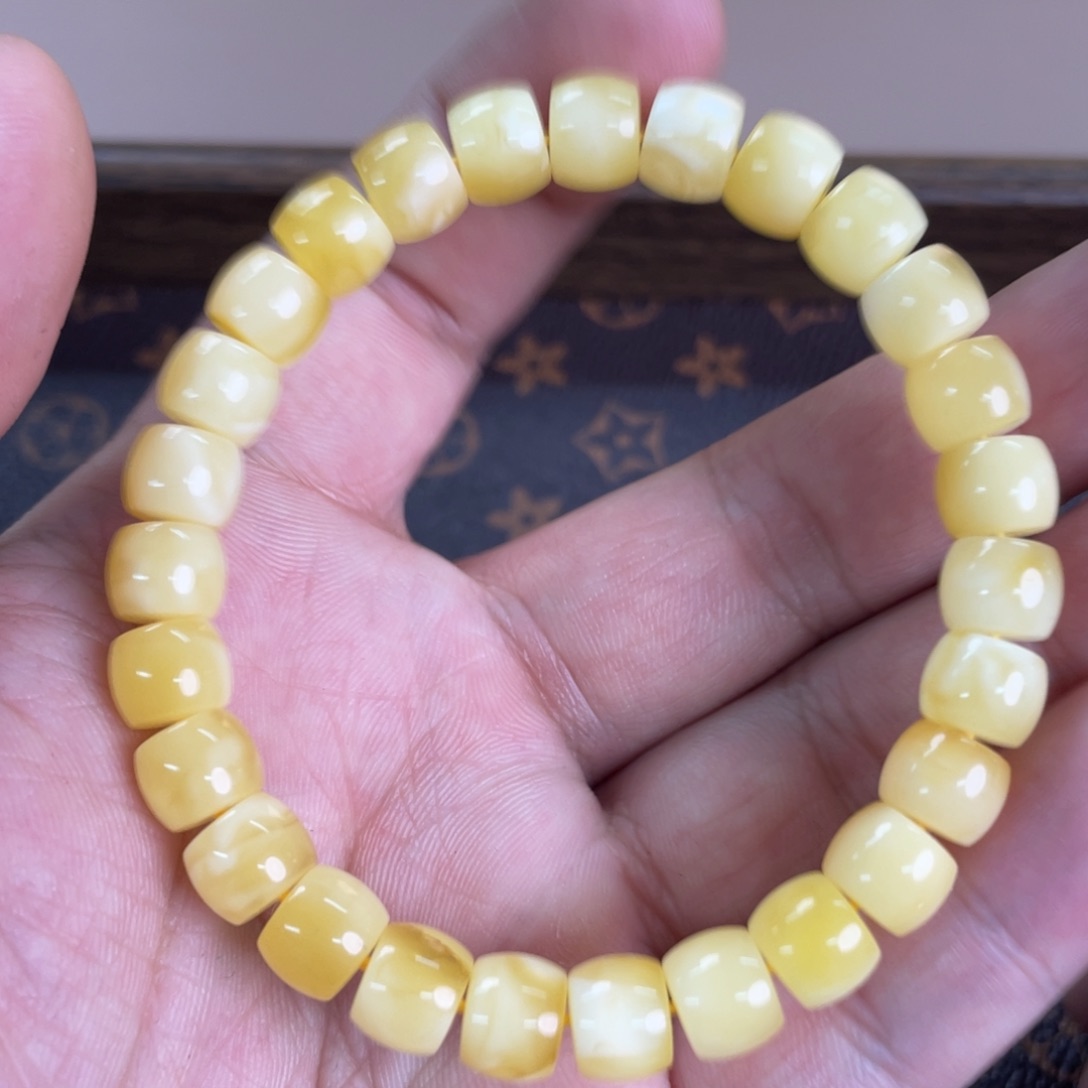 琥珀裸石未镶嵌56700000000