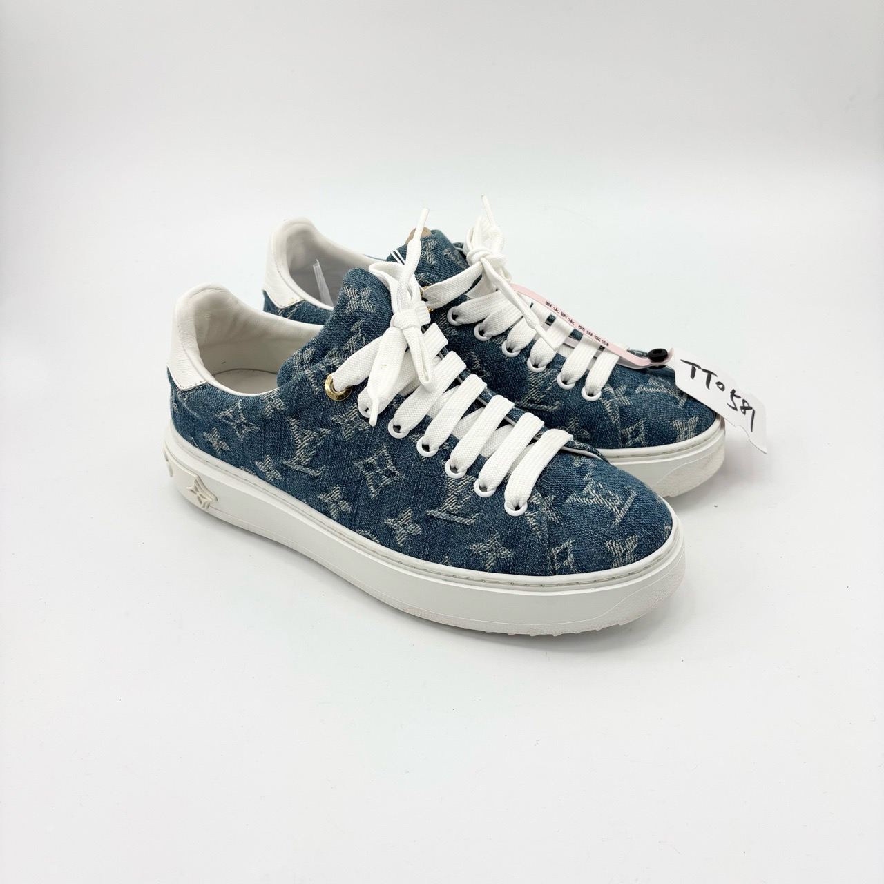 lv/37.5码/牛仔印花板鞋/97新/TT0581
