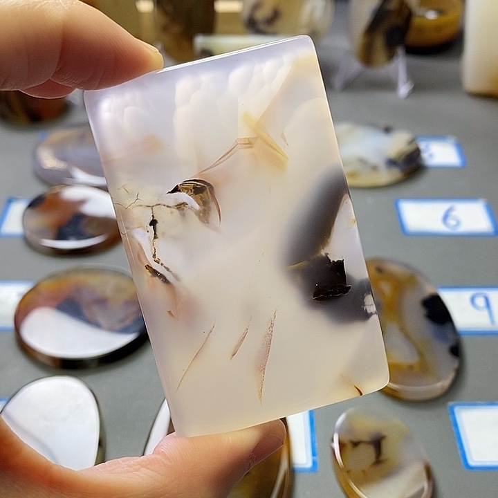 玛瑙/玉髓未镶嵌珠宝半成品138