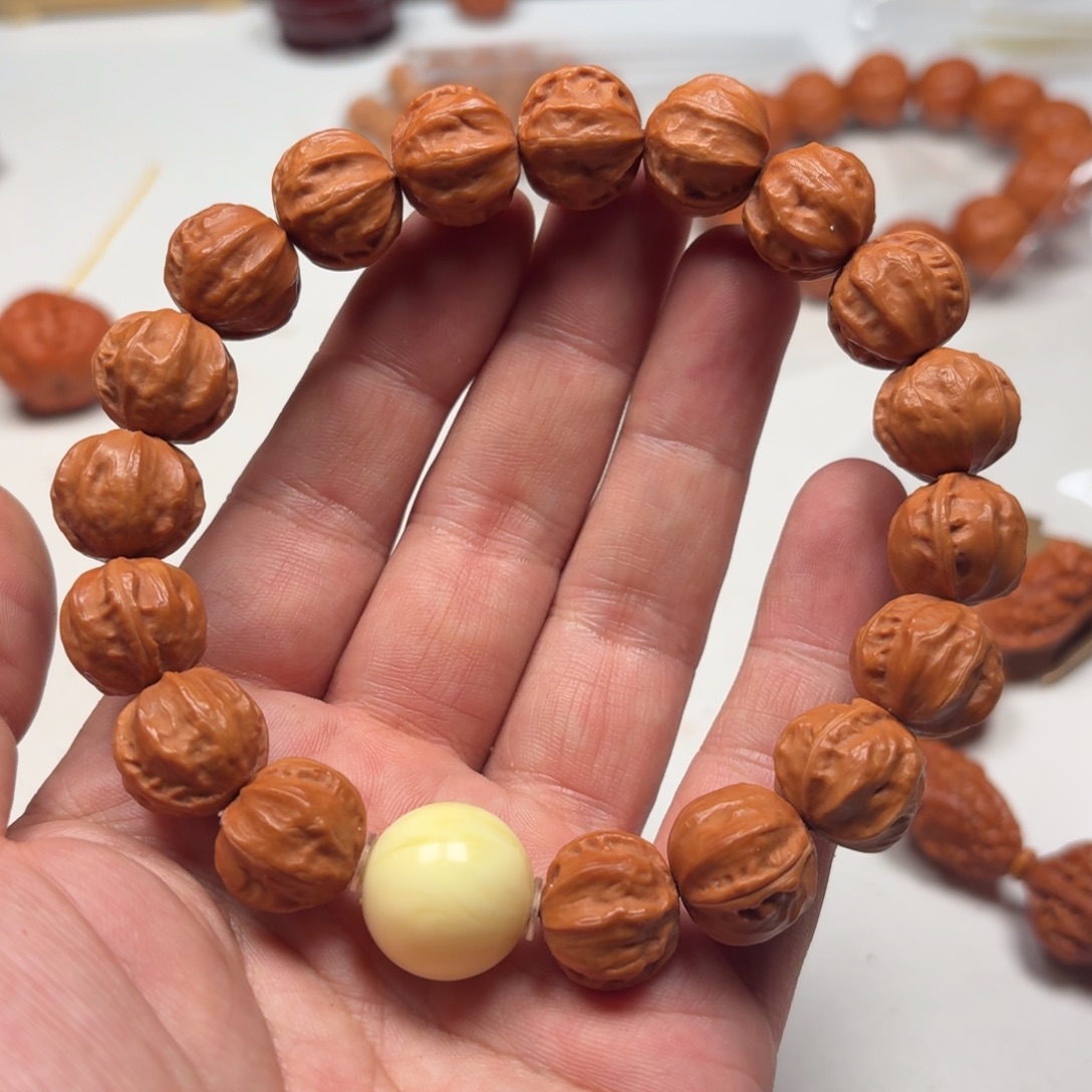 K***y吊坠文玩核桃龙脊配饰塑料