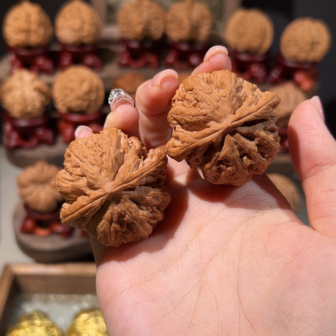 漫***人把件文玩核桃大粗筋