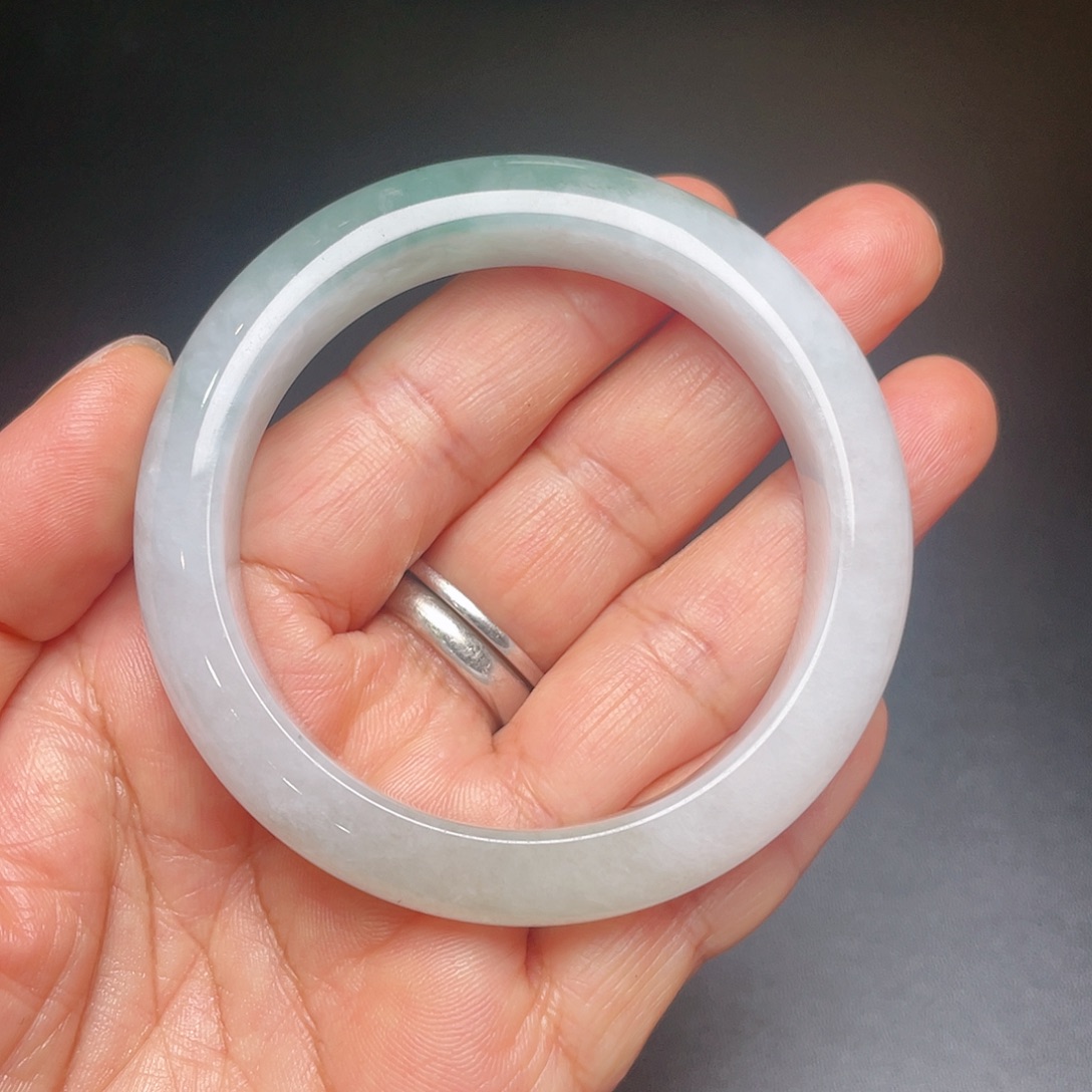 翡翠未镶嵌手镯高冰半山半水手镯