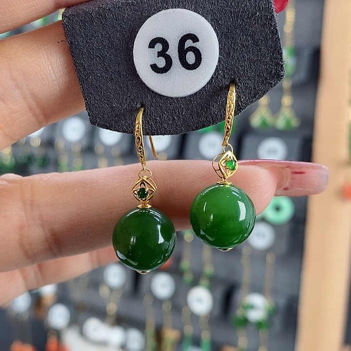 和田玉耳饰18K金镶嵌