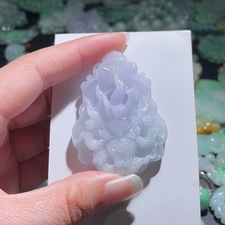 颈饰未镶嵌翡翠天