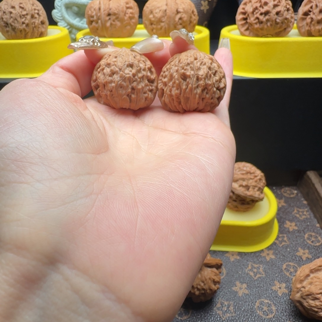 猴头核桃吊坠30佛髻