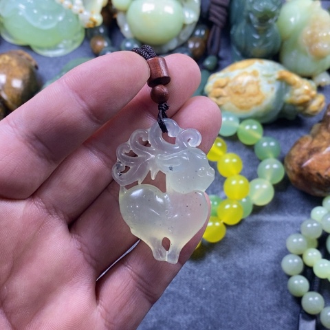 未镶嵌蛇纹石玉手链