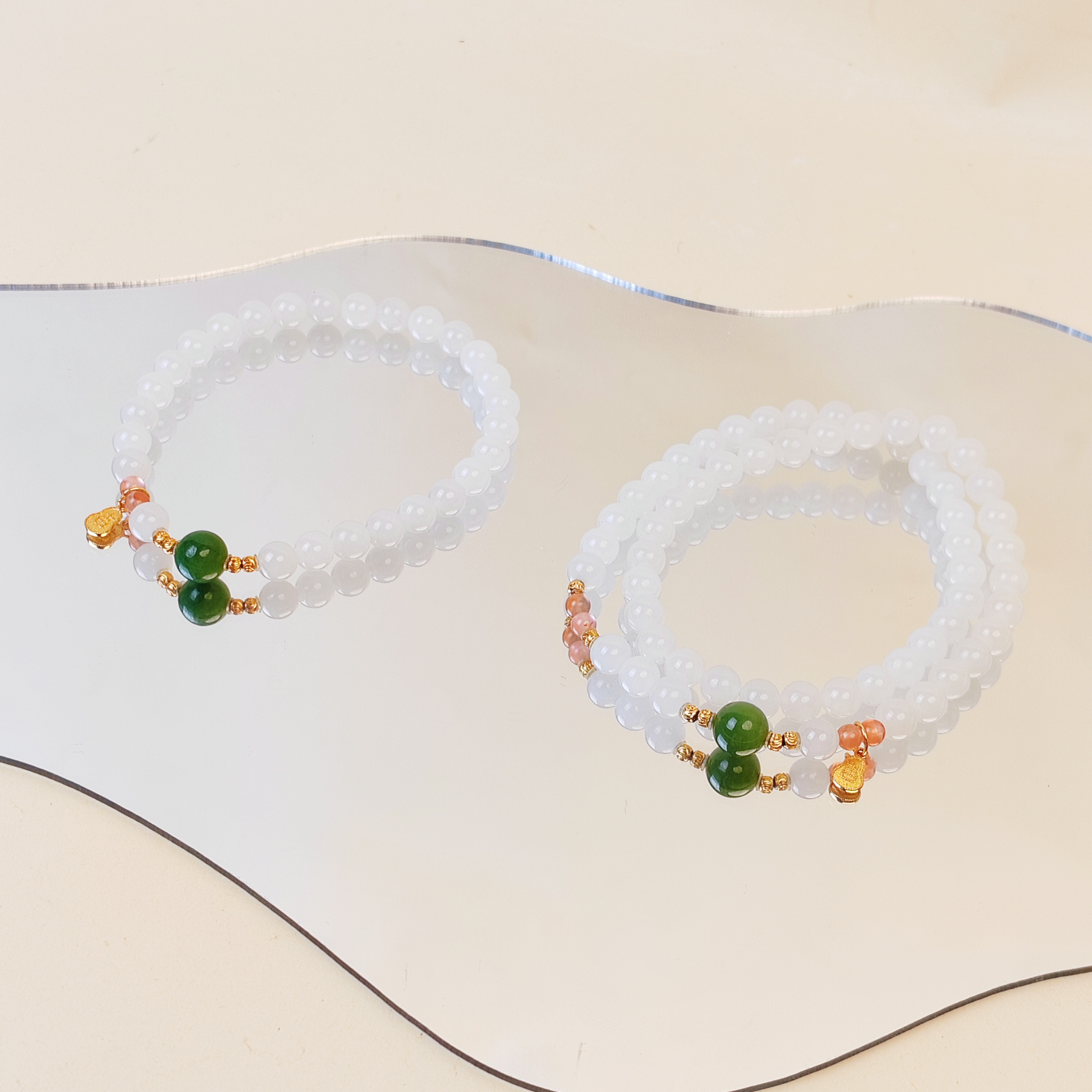 【冰雪奇缘】冰白和田玉原创设计手串（碧玉微瑕）