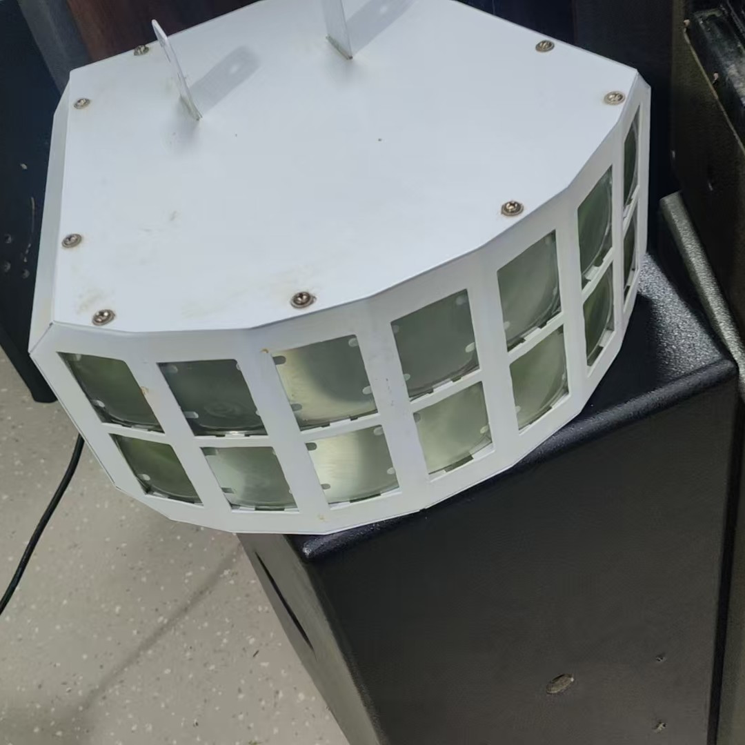 8新  灯光一个 不包邮费