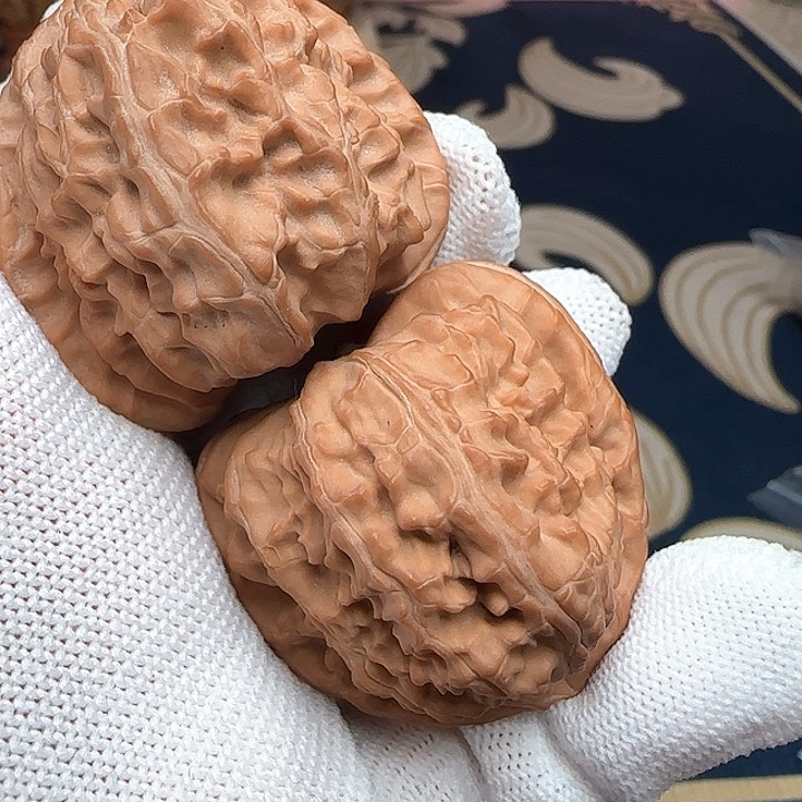 文玩核桃吊坠全品三角白40➕