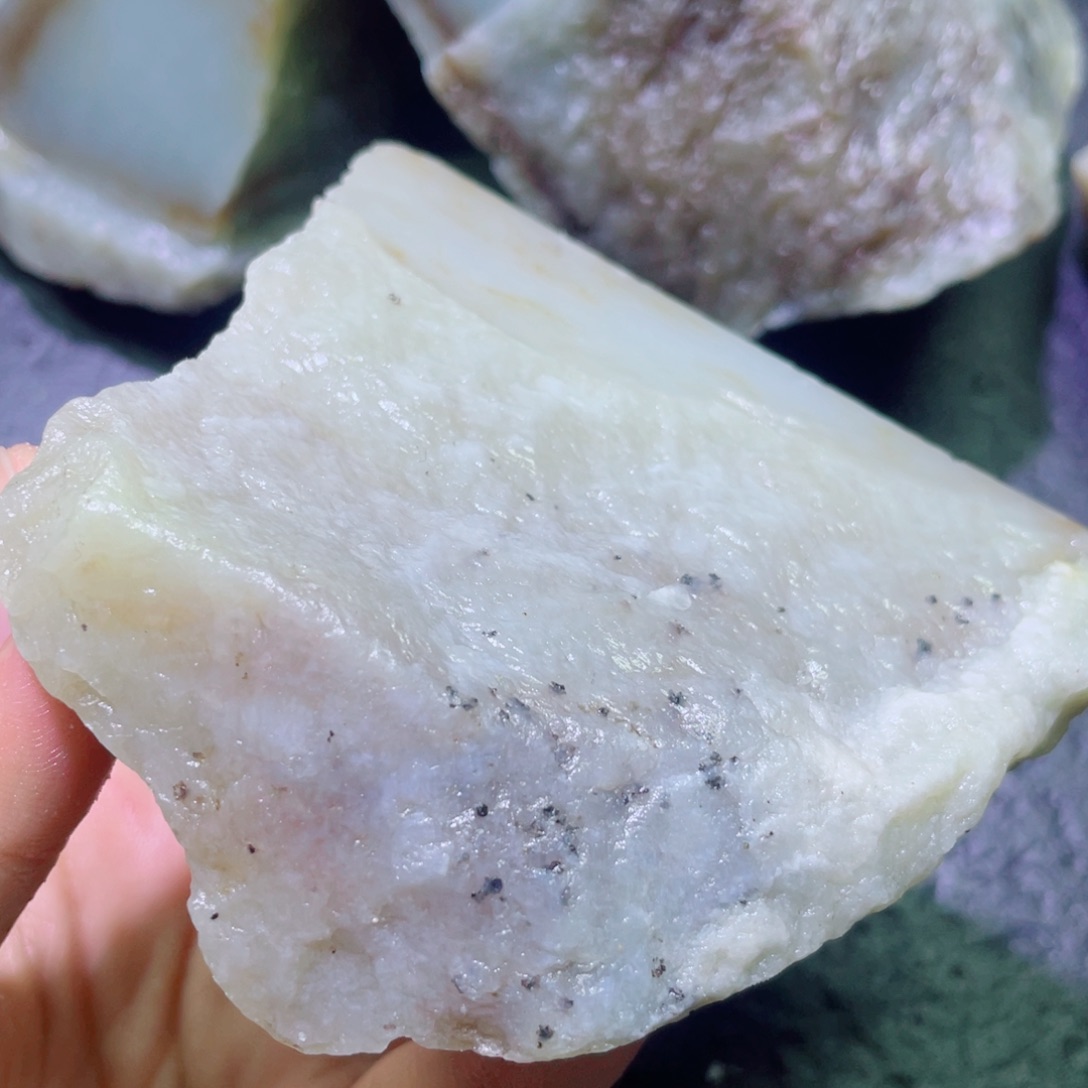 和田玉未镶嵌珠宝半成品