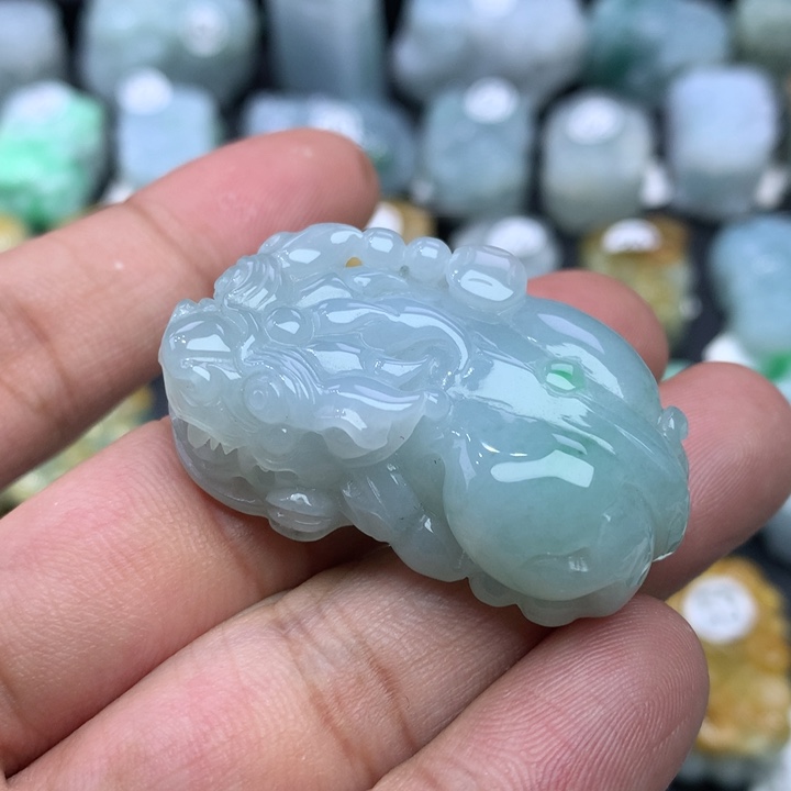 翡翠未镶嵌颈饰天然缅甸翡翠招财貔貅吊坠