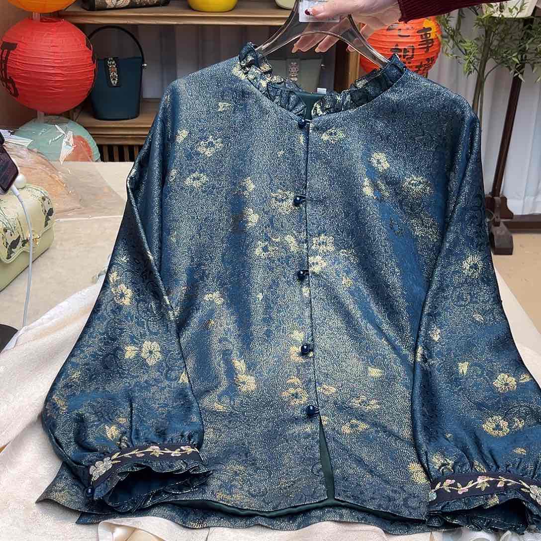 刺绣罗衬衫成衣胸围106