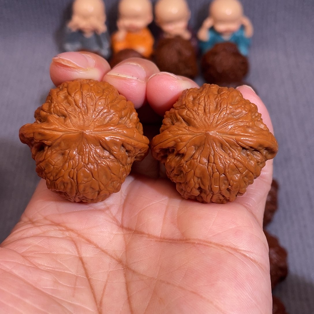 文玩核桃吊坠铁锤妹妹38