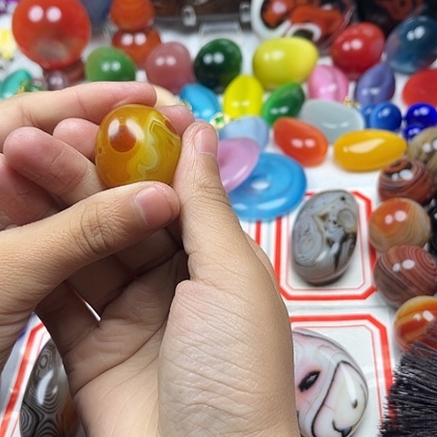 玛瑙/玉髓颈饰未镶嵌