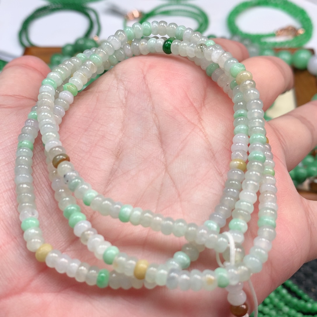 翡翠手链未镶嵌翡翠