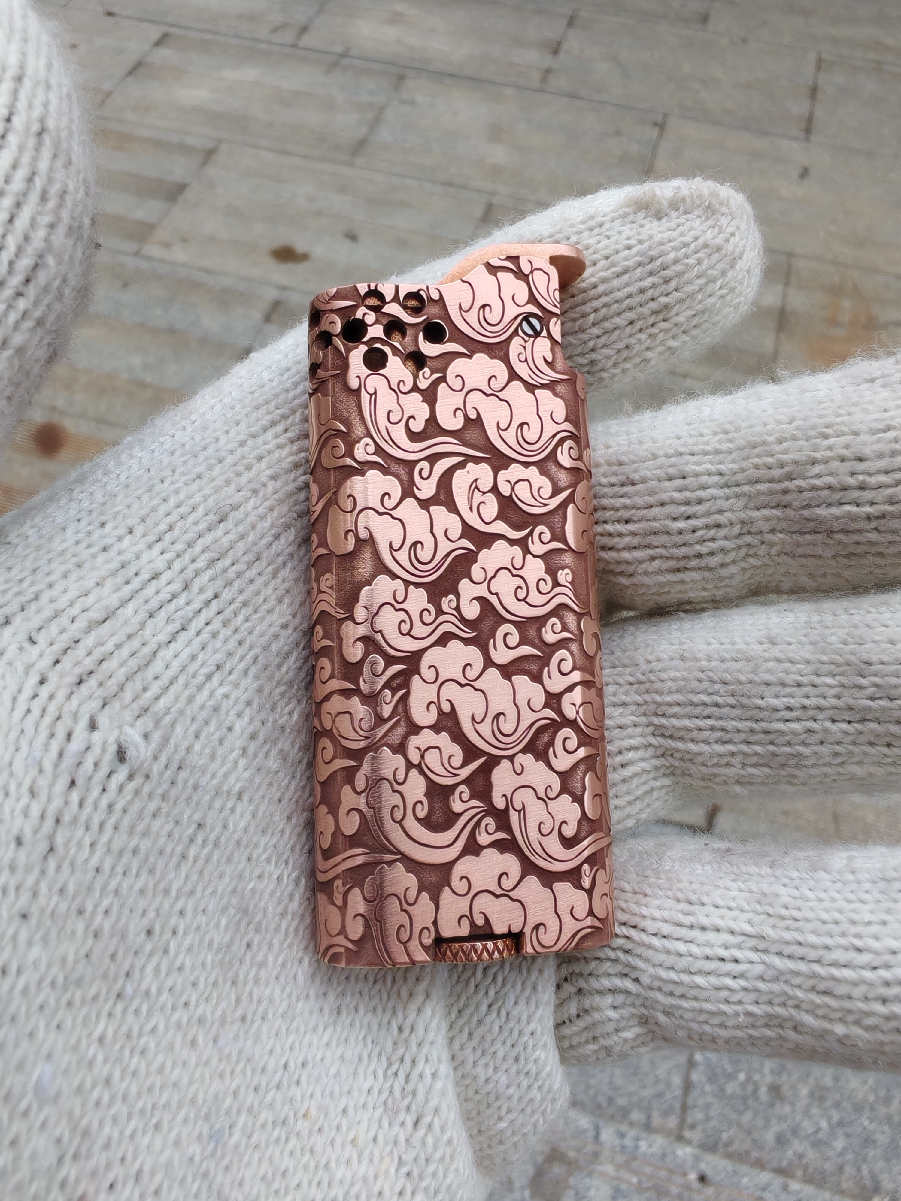 老伙计手工打火机实心铜掏空一体防风长续航双面雕花男士礼物定制