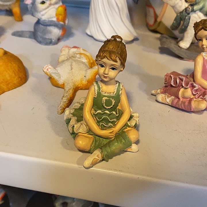 树脂制品芭蕾舞女孩