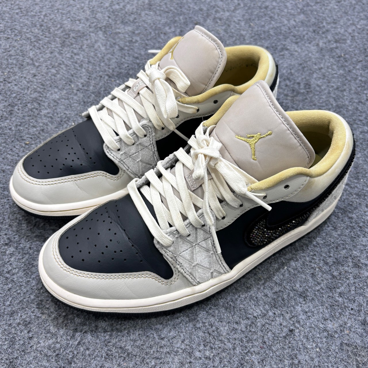 95新 maje 1代low绸缎 42码 XX1806