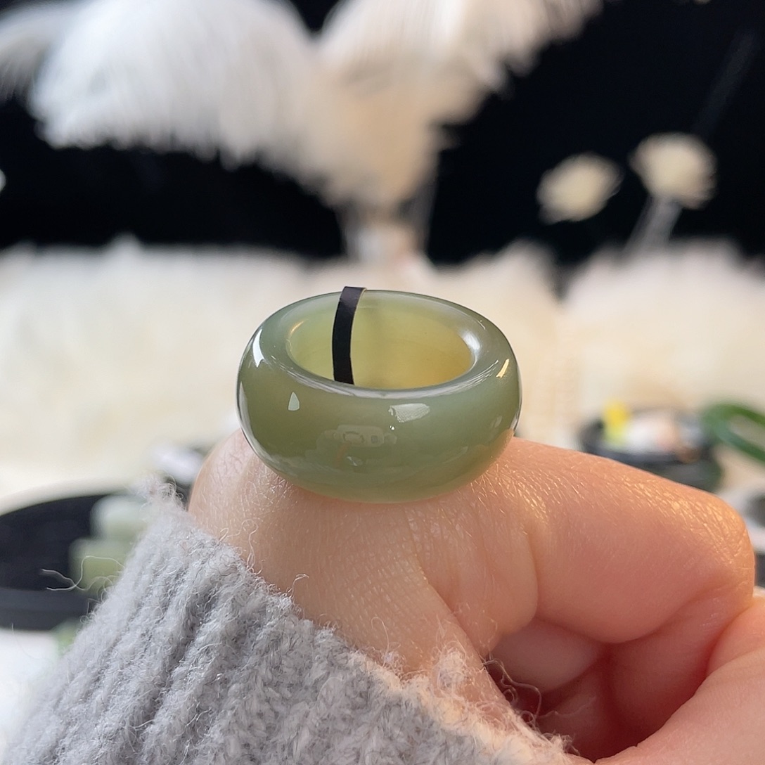 和田玉未镶嵌戒指k36湖水绿墩墩17.3mm