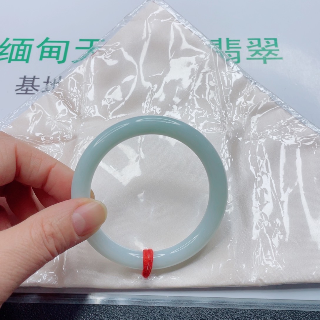 未镶嵌手镯翡翠深****2