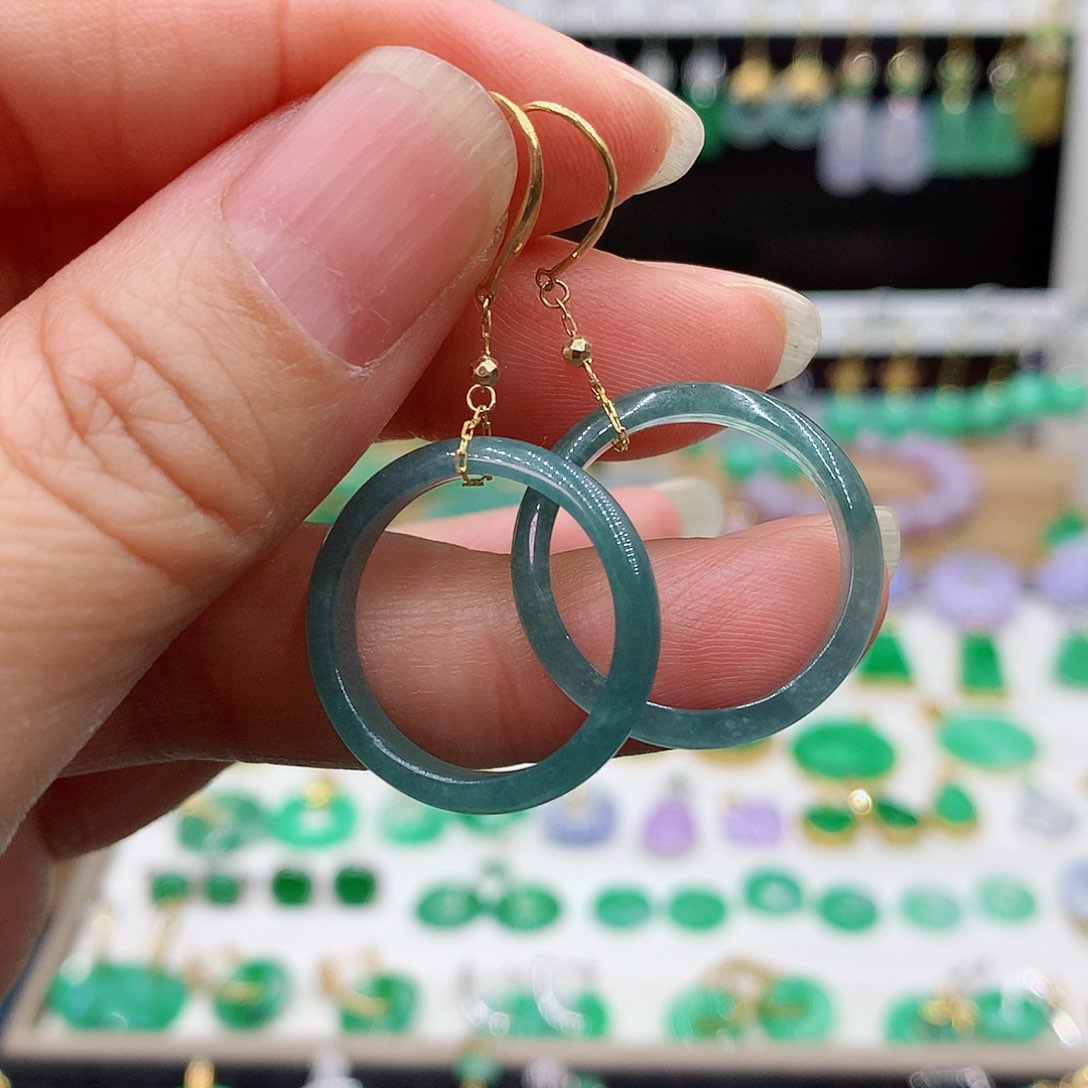 翡翠耳饰18K金镶嵌的