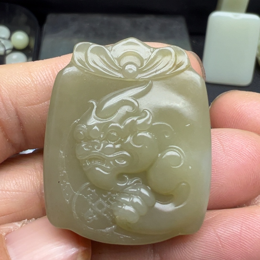 和田玉（糖玉）未镶嵌吊坠(不含链)