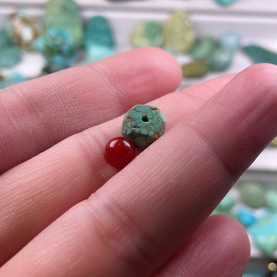 南红玛瑙未镶嵌颈饰