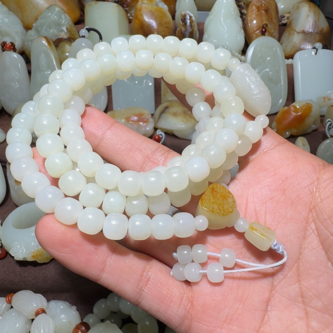 八***生和田玉未镶嵌项链