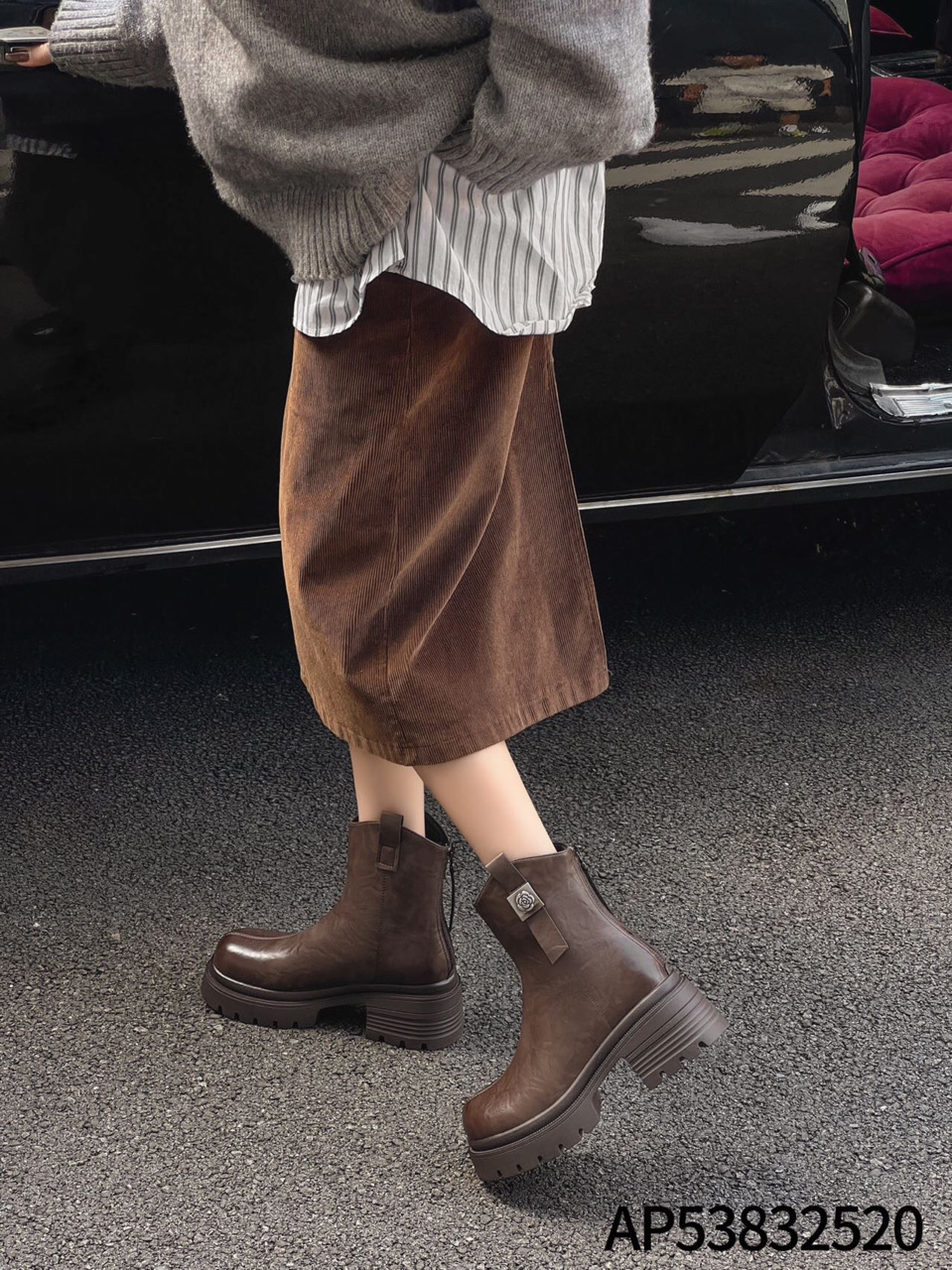 秋冬女厚底短靴平底加绒冬靴子圆头短筒秋学院风工装风粗跟